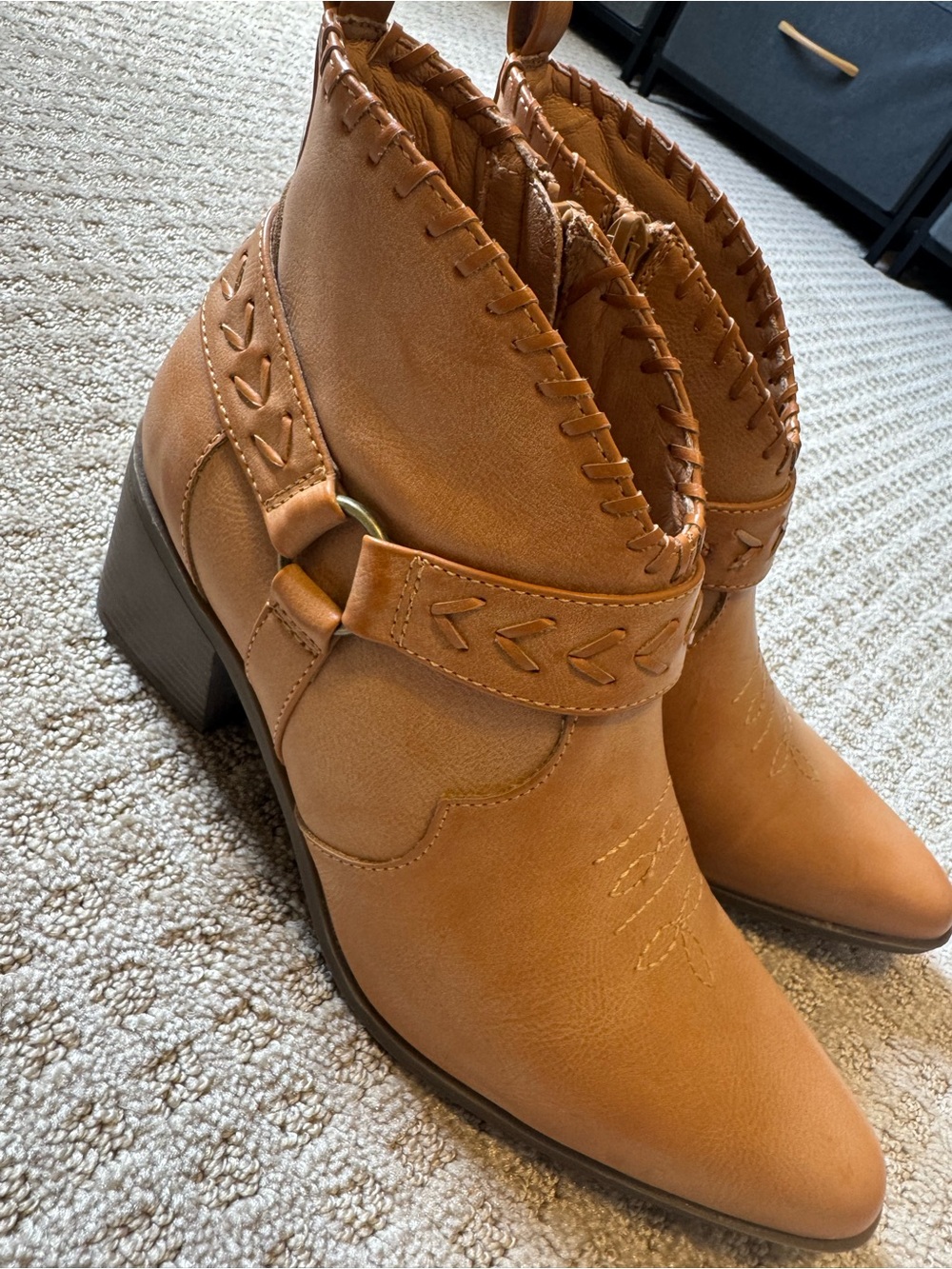 Frye & Company Palma Stacked Heel Booties size 9